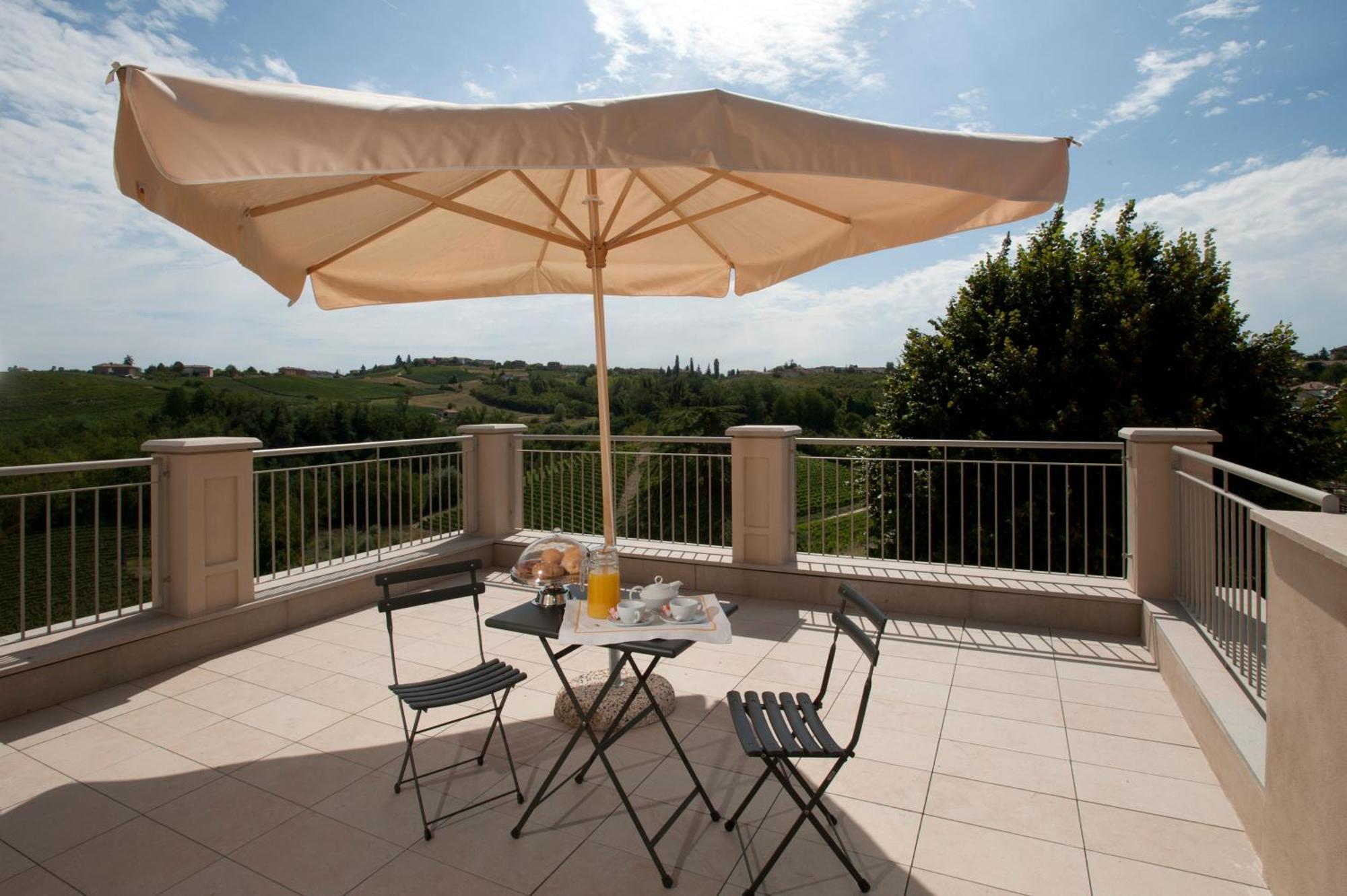 Villa Pattono Relais Костильоле-д'Астри Экстерьер фото